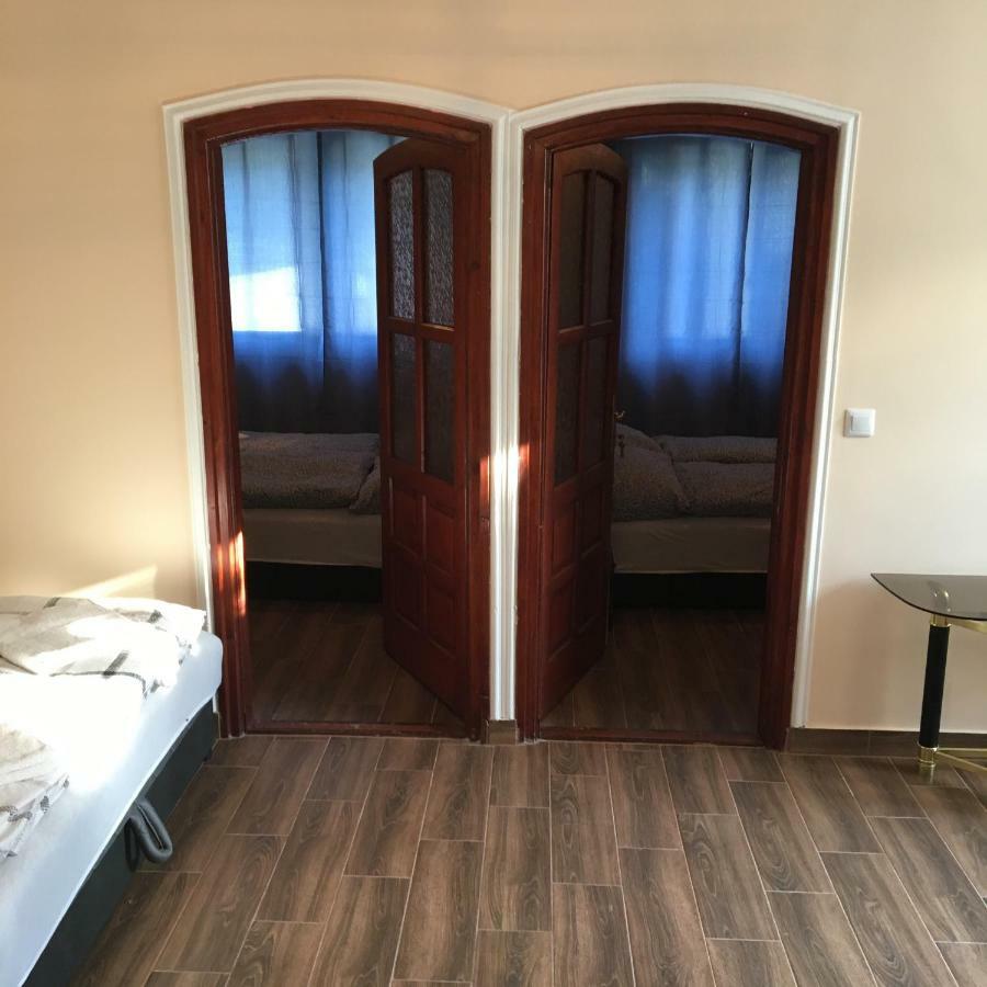 Stella Apartman ديبريتْسين المظهر الخارجي الصورة